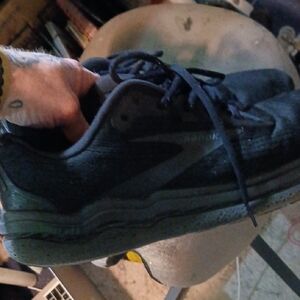 Brooks Men's Black Athletic Shoes